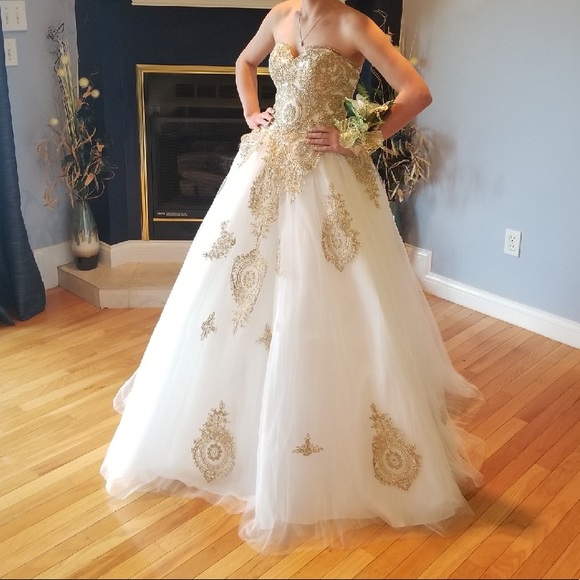 Prom Dress - Picture 2 of 8